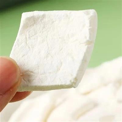 Bekukan-Potongan Kelapa Kering